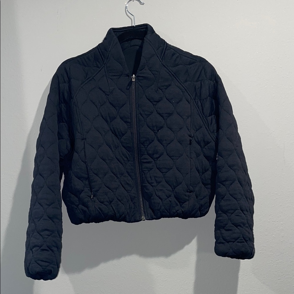 Lululemon Black Quilted cropped Puffer Jacket 4